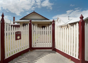 Picket Fence Installation in Melbourne